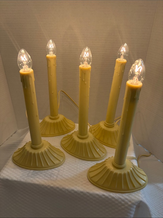 Creative Hobbies Other - Vintage Electric Window Christmas Candles - Set of 5 (Working!)